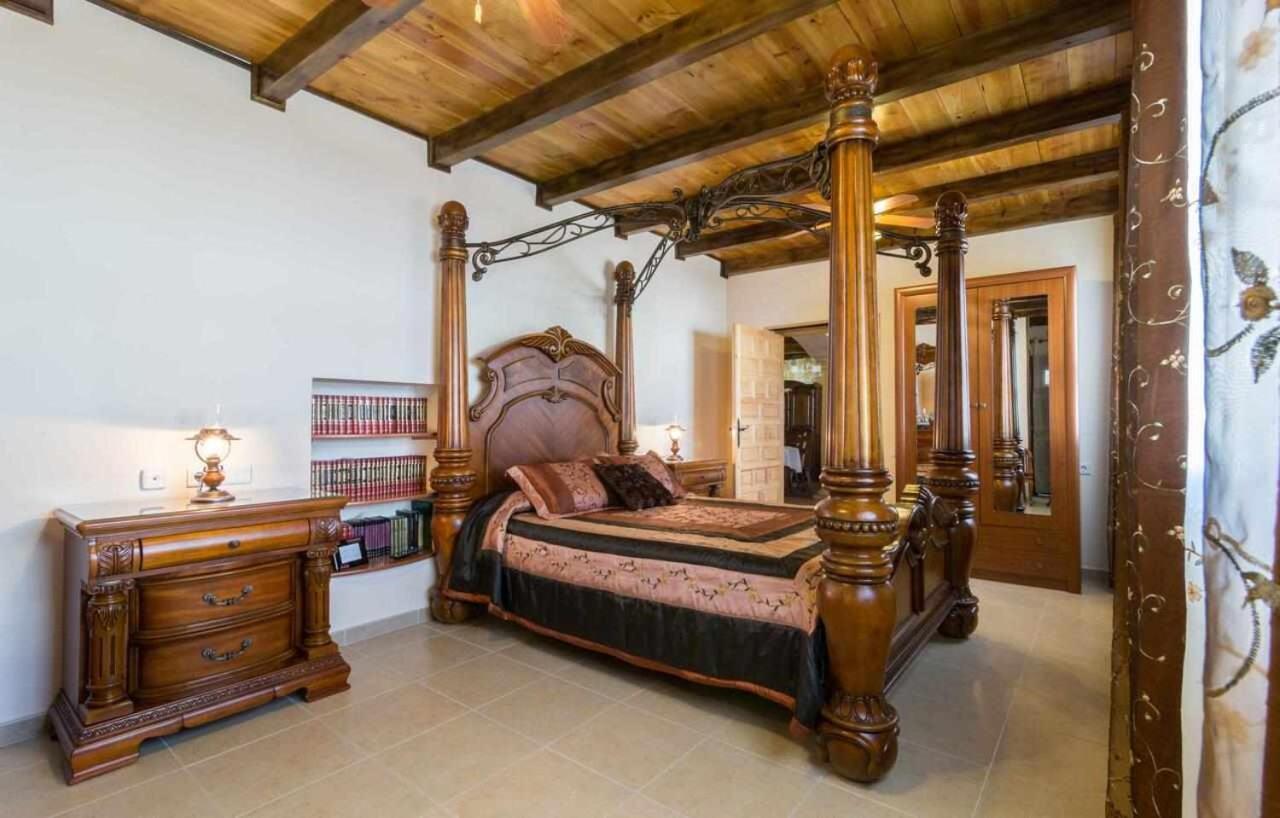Casa Rural La Del Alba Seria Argamasilla de Alba 外观 照片