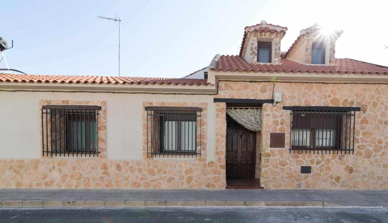 Casa Rural La Del Alba Seria Argamasilla de Alba 外观 照片