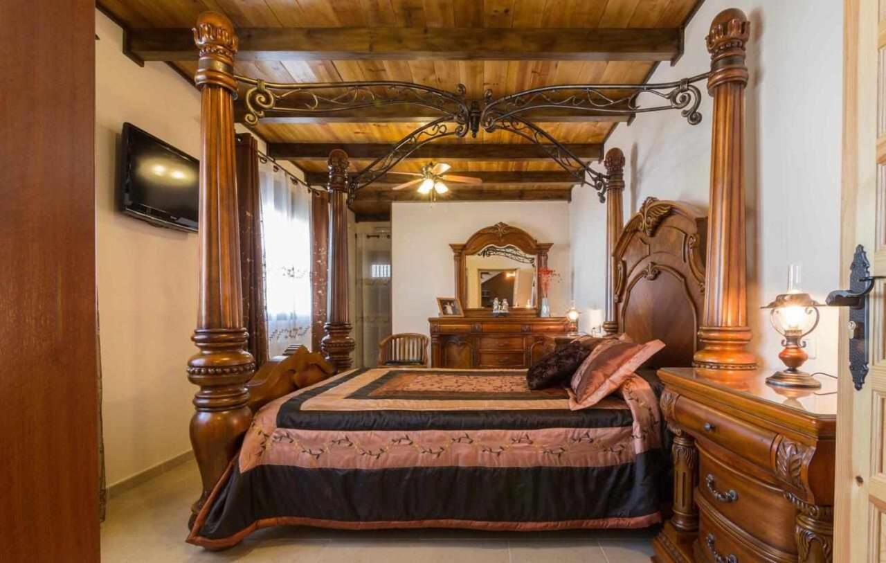 Casa Rural La Del Alba Seria Argamasilla de Alba 外观 照片