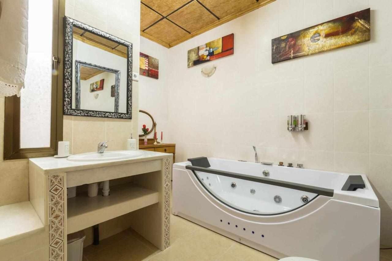 Casa Rural La Del Alba Seria Argamasilla de Alba 外观 照片